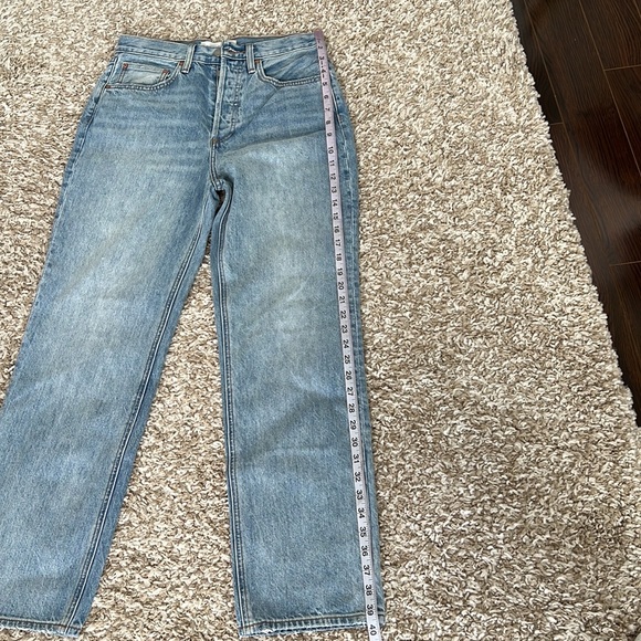 Never Worn Aritzia Denim Forum Joni High Rise Loose in Picture This Bleu Sz 26 - Picture 9 of 12